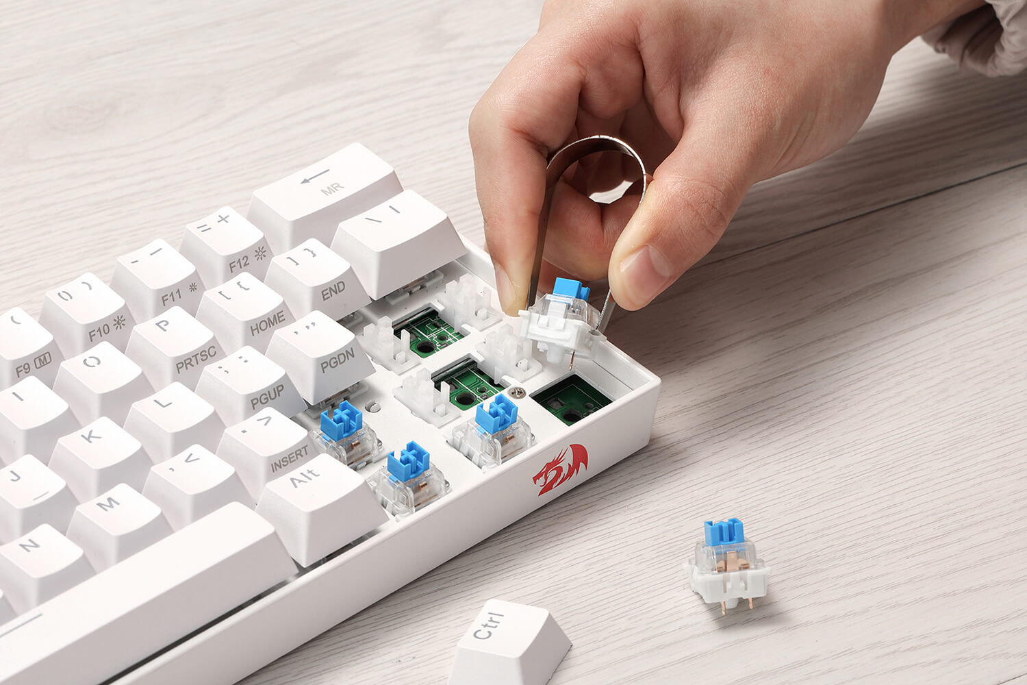 Hot-swap Keyboards Explained - and the Best Redragon Hot-swap keyboards ...