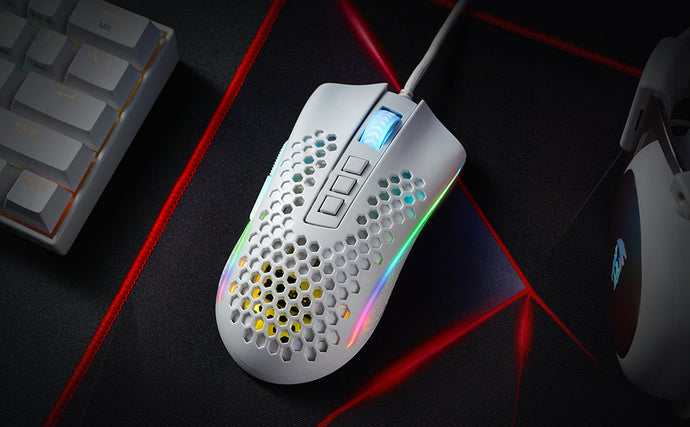 The Ultimate Guide to Mouse Size & Weight: Mastering Your Click