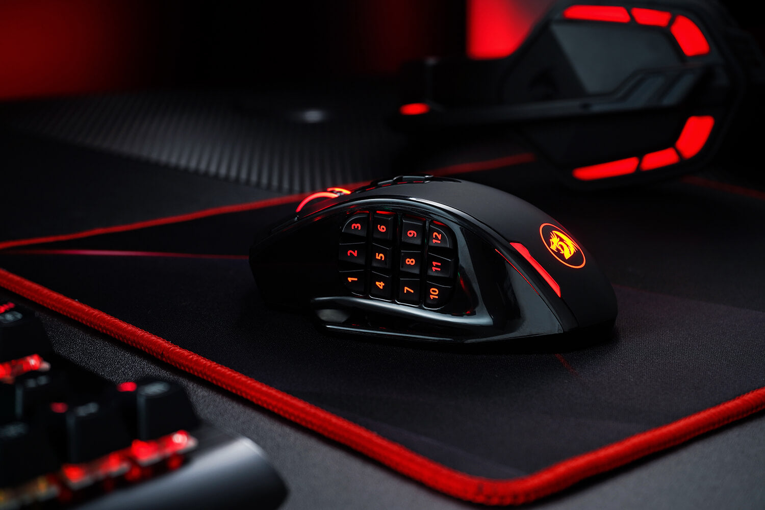 The Ultimate Guide to Choosing an MMO Mouse for Your Gaming Needs ...